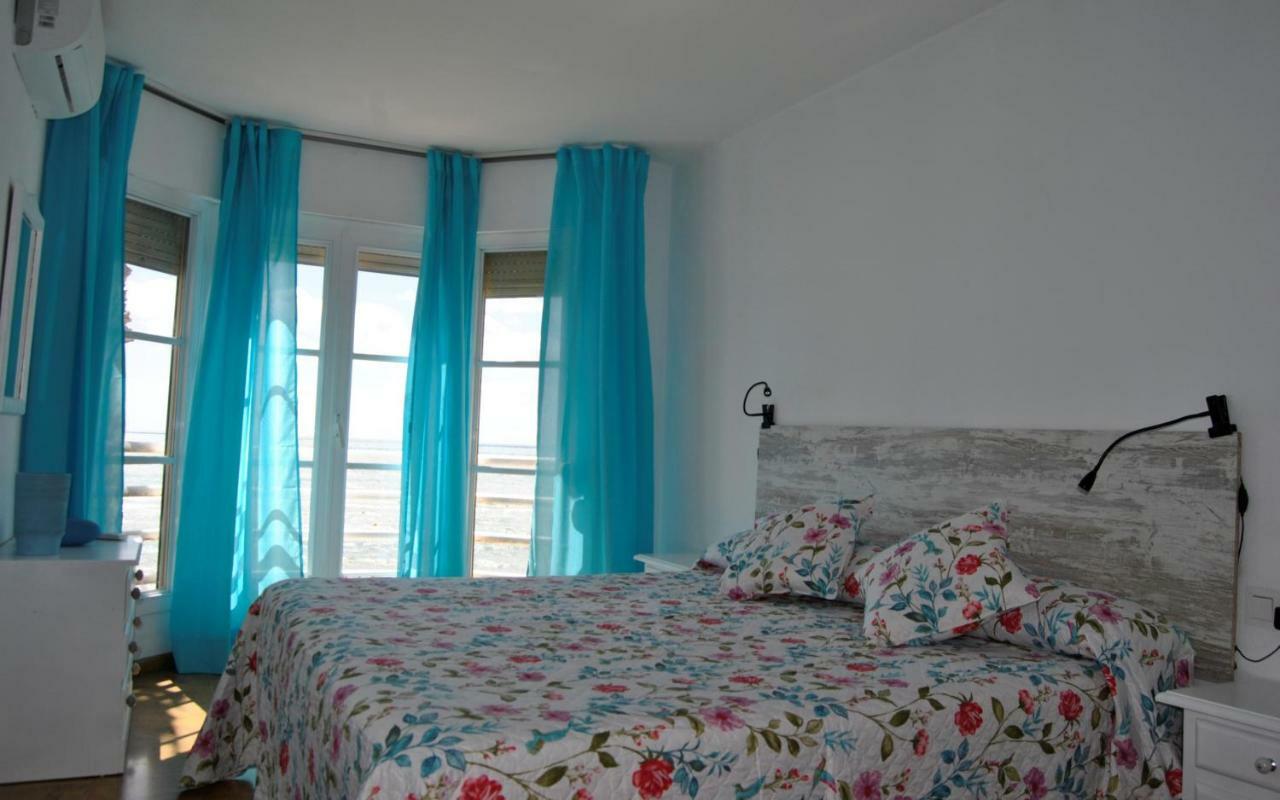 Apartamento Frente Al Mar,Primera Linea Rincón de la Victoria Exterior foto